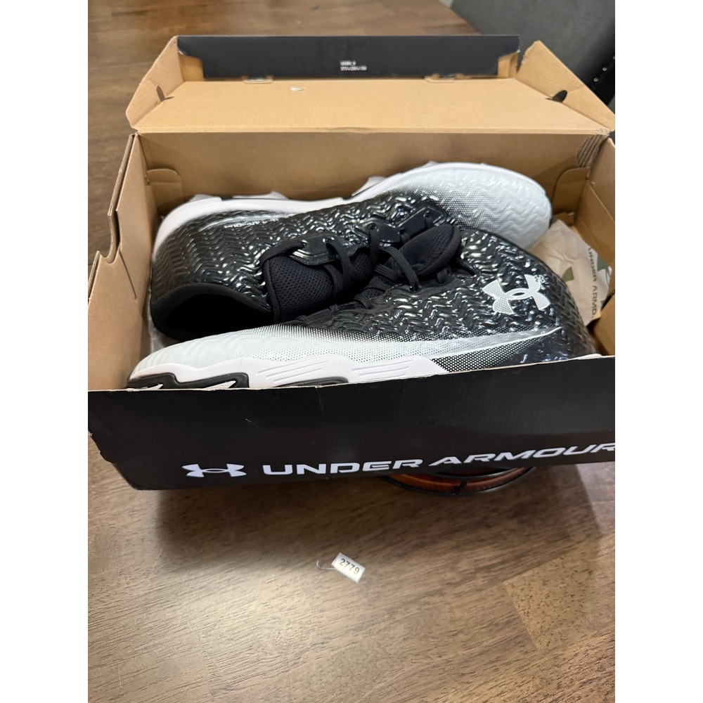 Under Armour Spotlight Hammer Mens Football Cleats Black White 3028207-001 Sz 13